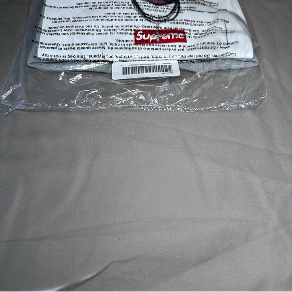 NWT FW23 SUPREME NBA YOUNGBOY PHOTO TEE MEDIUM HEATHER GREY DEADSTOCK UNOPENED - Picture 5 of 5